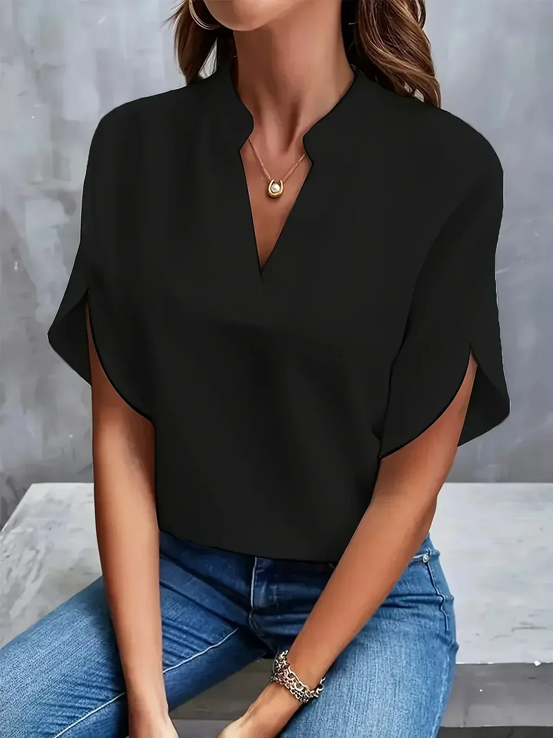Maya - Elegant V-Neck Blouse
